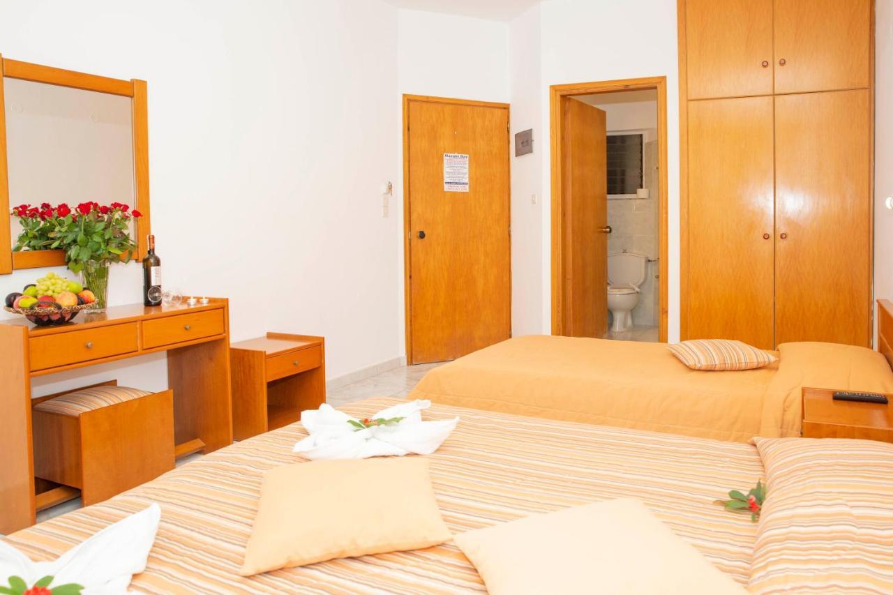 Bay And Luxury Hotel