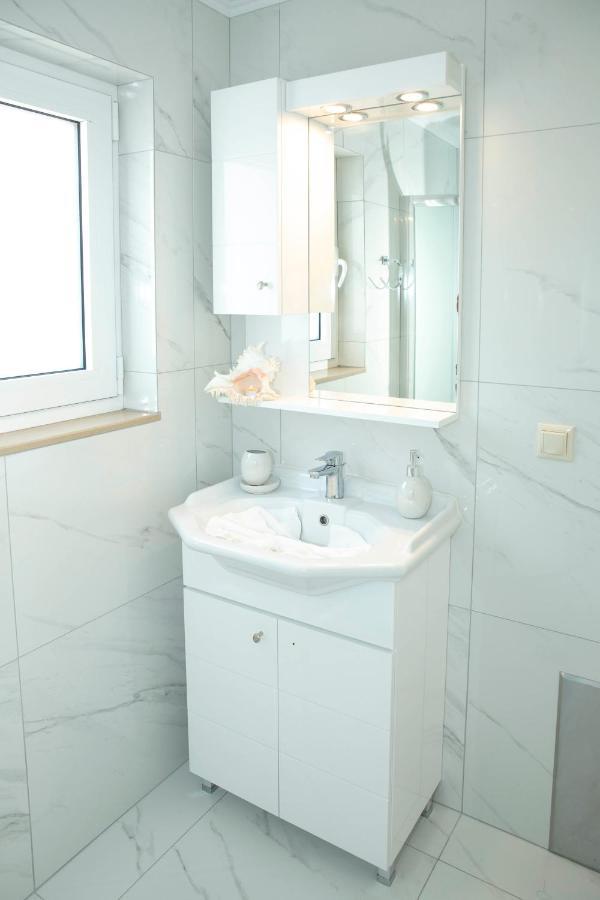 Bay And Luxury Hotel Charaki