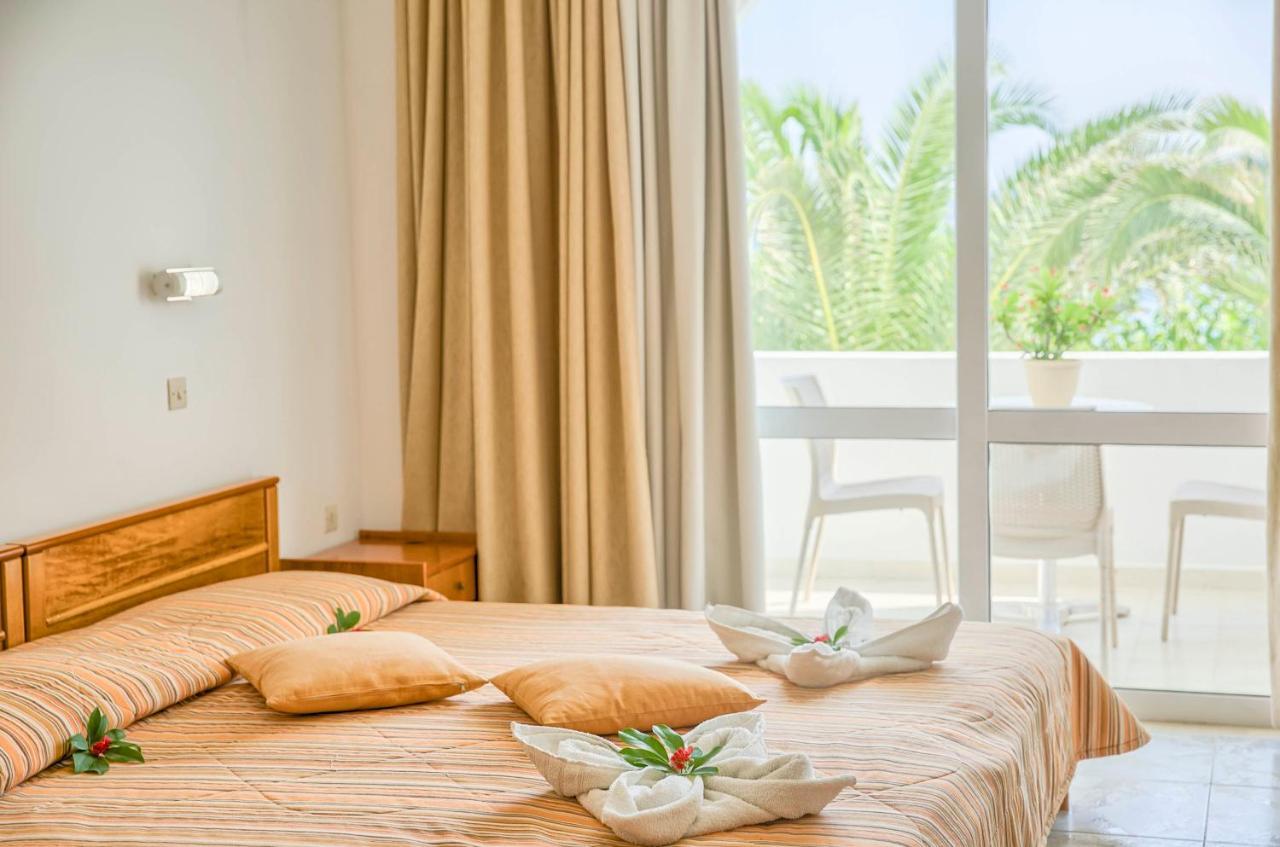 Bay And Luxury Hotel 3*